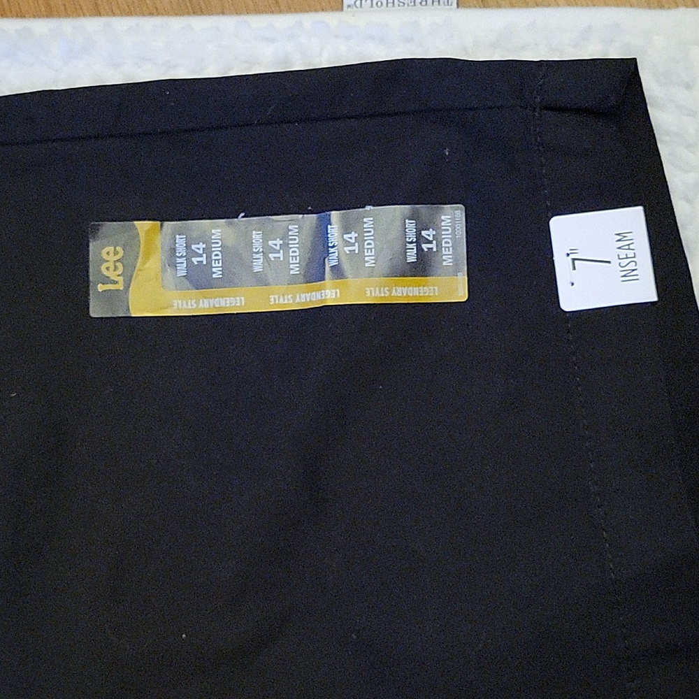 Lee Regular fit black chino stretch walkshort mid rise 7" inseam size 14 NEW… - Picture 3 of 14